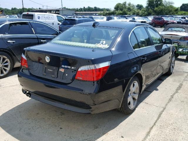 WBANF33527CW69048 - 2007 BMW 525 XI BLACK photo 4