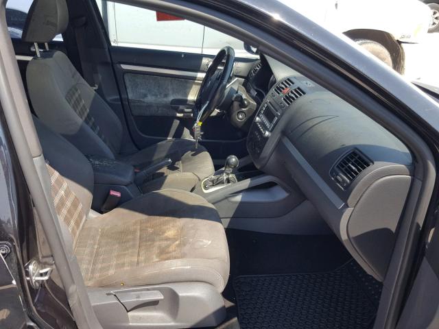 3VWDA71K09M145845 - 2009 VOLKSWAGEN GLI შავი ფოტო 5