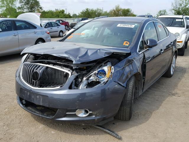 1G4PP5SK7D4232272 - 2013 BUICK VERANO CHARCOAL photo 2