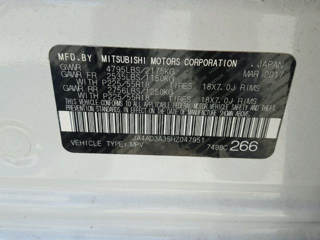 JA4AD3A35HZ047951 - 2017 MITSUBISHI OUTLANDER WHITE photo 10