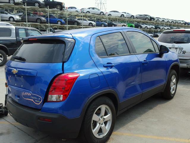 KL7CJPSB6FB195842 - 2015 CHEVROLET TRAX 1LS BLUE photo 4