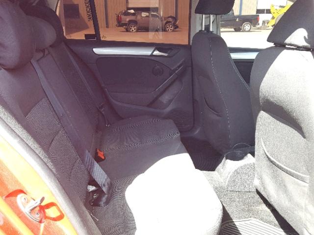 WVWDA7AJ6BW305694 - 2011 VOLKSWAGEN GOLF RED photo 6