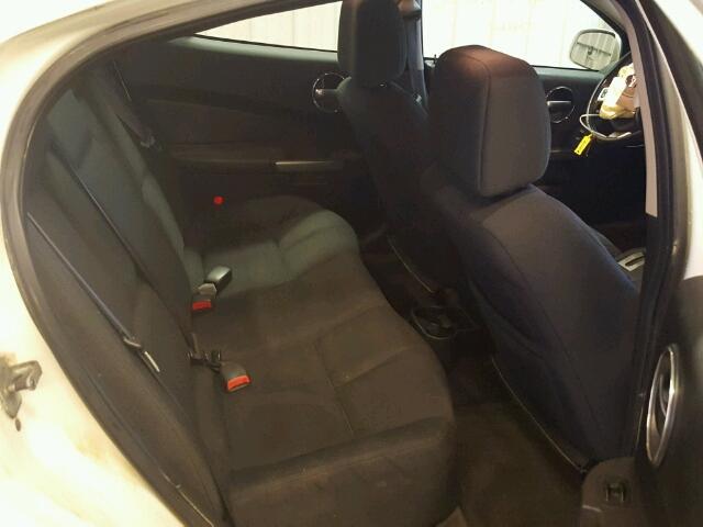 2G2WP552681136523 - 2008 PONTIAC GRAND PRIX WHITE photo 6