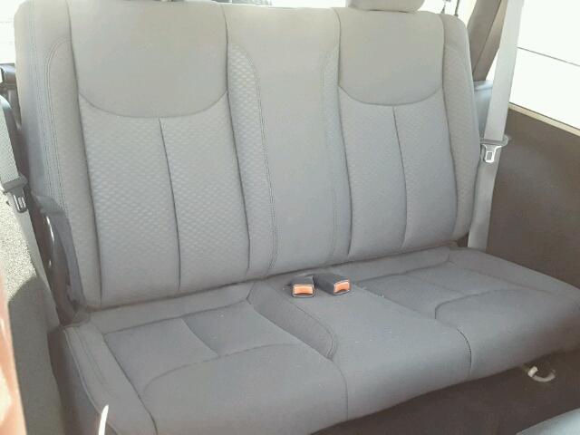 1C4AJWAG6HL696437 - 2017 JEEP WRANGLER S 奶油色 照片 6