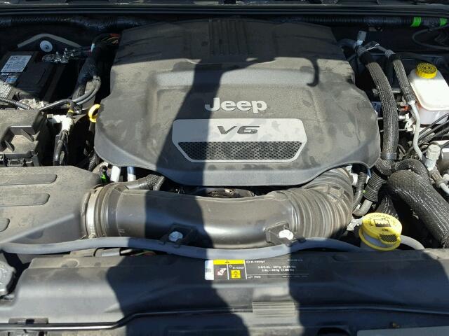 1C4AJWAG6HL696437 - 2017 JEEP WRANGLER S 奶油色 照片 7