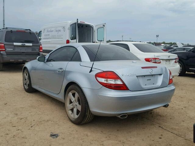 WDBWK54F18F187157 - 2008 MERCEDES-BENZ SLK 280 SILVER photo 3