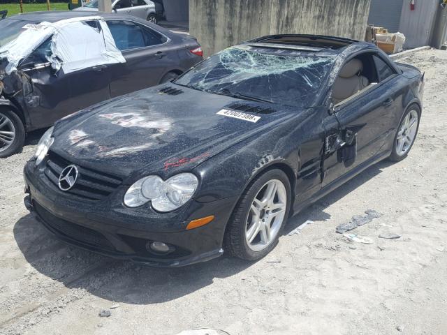 WDBSK71F47F130111 - 2007 MERCEDES-BENZ SL 550 BLACK photo 2