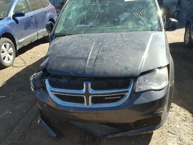 2D4RN5DG6BR649777 - 2011 DODGE GRAND CARA GRAY photo 7