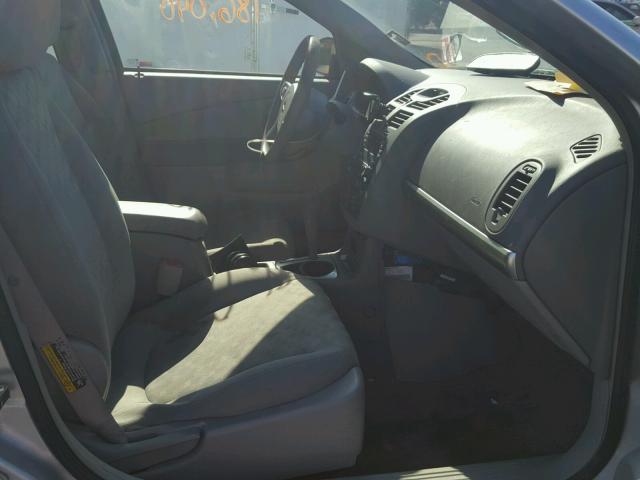 1G1ZT548X4F158675 - 2004 CHEVROLET MALIBU LS Gümüş foto 5