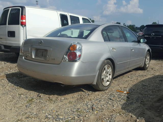 1N4AL11E73C130703 - 2003 NISSAN ALTIMA BAS SILVER photo 4