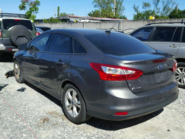 1FADP3F25EL158031 - 2014 FORD FOCUS GRAY photo 3