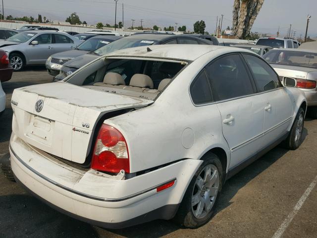 WVWTH63B81P213115 - 2001 VOLKSWAGEN PASSAT GLX WHITE photo 4