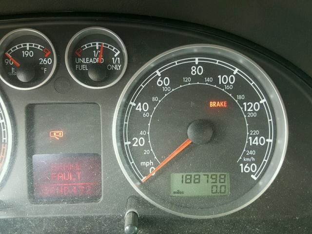 WVWTH63B81P213115 - 2001 VOLKSWAGEN PASSAT GLX WHITE photo 8