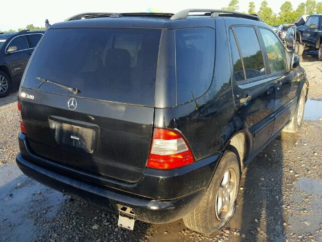 4JGAB54E51A226205 - 2001 MERCEDES-BENZ ML 320 BLACK photo 4