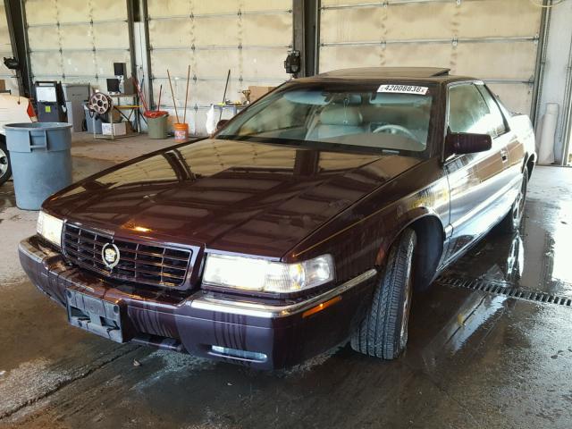 1G6ET1297TU601534 - 1996 CADILLAC ELDORADO T MAROON photo 2