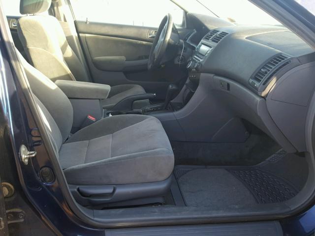 1HGCM56364A148106 - 2004 HONDA ACCORD LX BLUE photo 5