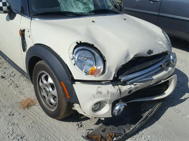 WMWSU3C52CT543386 - 2012 MINI COOPER WHITE photo 9