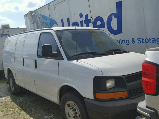 1GCWGFCFXF1223836 - 2015 CHEVROLET EXPRESS G2 WHITE photo 1