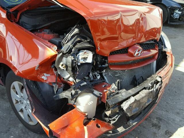 KMHCM36C59U131091 - 2009 HYUNDAI ACCENT GS ORANGE photo 9