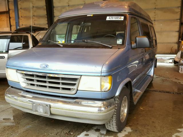 1FDEE14N3PHA14016 - 1993 FORD E150 SUPER BLUE photo 2