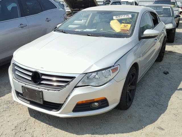 WVWHP7AN6BE715596 - 2011 VOLKSWAGEN CC LUXURY SILVER photo 2