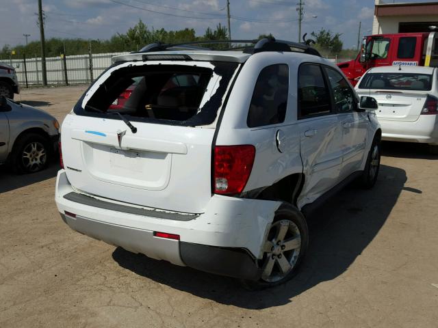 2CKDL63F066064544 - 2006 PONTIAC TORRENT WHITE photo 4