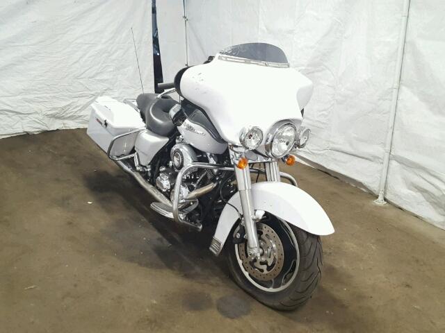 1HD1KB4158Y668949 - 2008 HARLEY-DAVIDSON FLHX WHITE photo 1