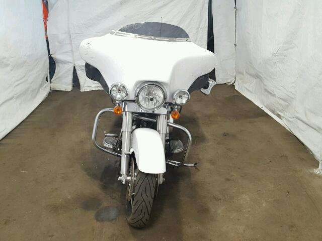 1HD1KB4158Y668949 - 2008 HARLEY-DAVIDSON FLHX WHITE photo 9