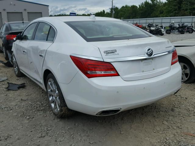 1G4GD5G32FF134400 - 2015 BUICK LACROSSE P WHITE photo 3