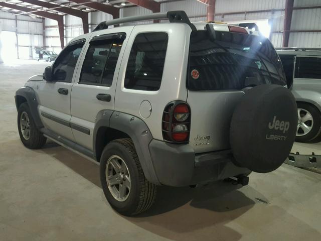 1J4GL38K95W572227 - 2005 JEEP LIBERTY RE SILVER photo 3