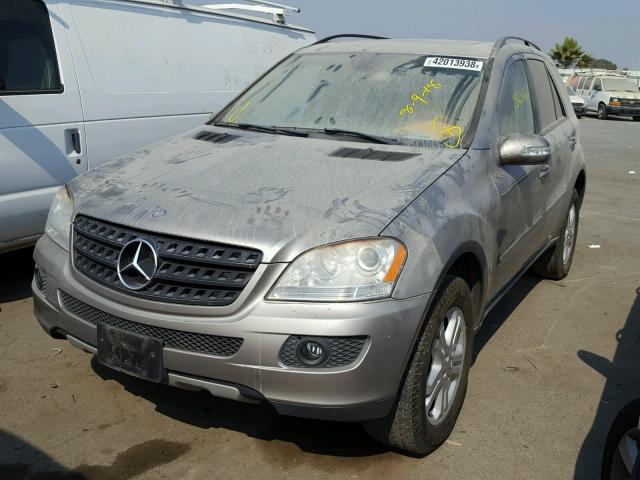 4JGBB86E66A101594 - 2006 MERCEDES-BENZ ML 350 SILVER photo 2