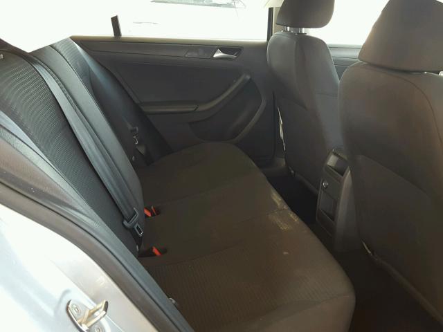 3VW2K7AJ4FM306673 - 2015 VOLKSWAGEN JETTA BASE Արծաթագույն լուսանկար 6