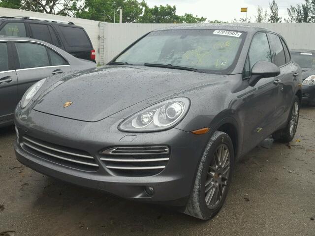 WP1AA2A29ELA90346 - 2014 PORSCHE CAYENNE GRAY photo 2