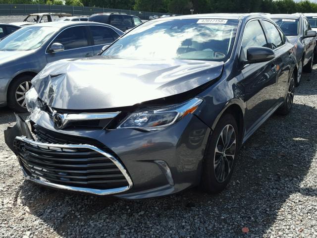 4T1BK1EBXJU285833 - 2018 TOYOTA AVALON XLE GRAY photo 2