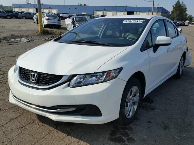 19XFB2F57EE019954 - 2014 HONDA CIVIC LX WHITE photo 2