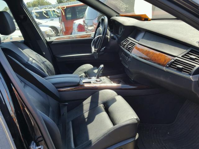 5UXZV8C57CL424775 - 2012 BMW X5 XDRIVE5 Czarny zdjęcie 5
