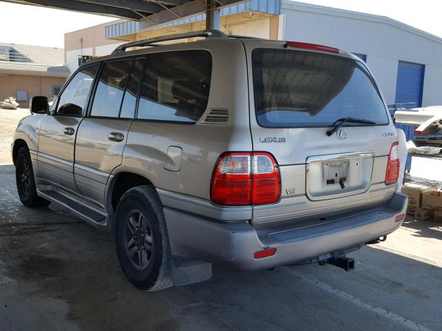 JTJHT00W913507670 - 2001 LEXUS LX 470 GOLD photo 3