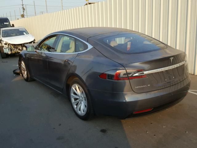 5YJSA1E15HF210555 - 2017 TESLA MODEL S GRAY photo 3