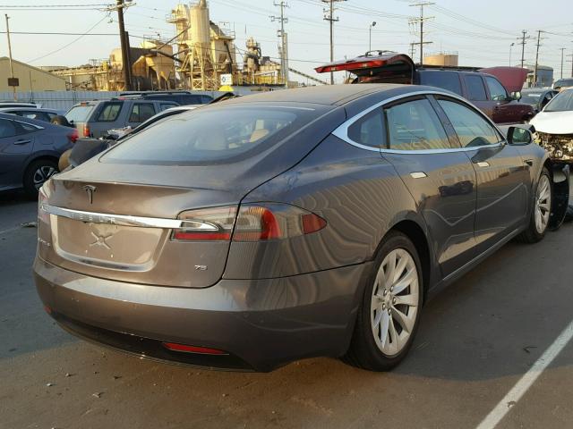 5YJSA1E15HF210555 - 2017 TESLA MODEL S GRAY photo 4