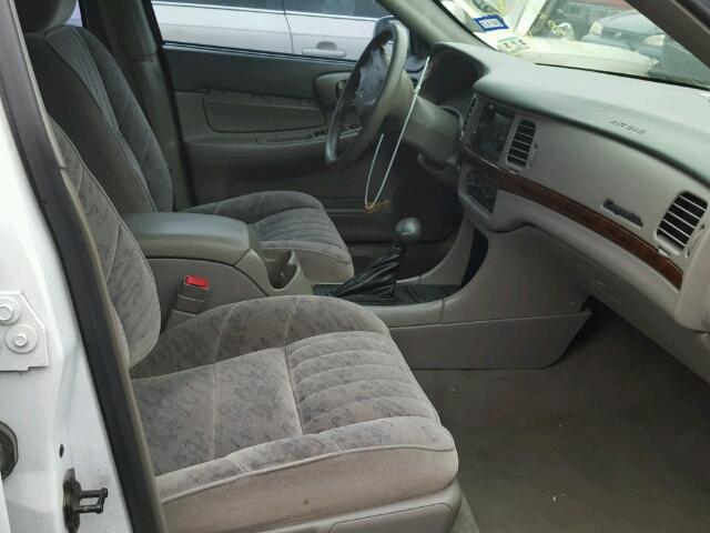 2G1WF55E8Y9313074 - 2000 CHEVROLET IMPALA 白色 照片 5