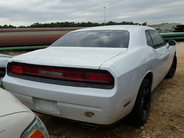 2C3CDYAG7EH250855 - 2014 DODGE CHALLENGER WHITE photo 4