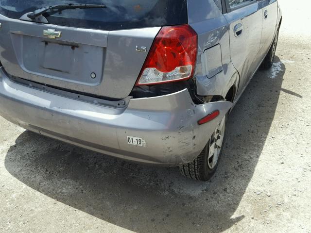 KL1TD66657B785606 - 2007 CHEVROLET AVEO BASE Szary zdjęcie 9