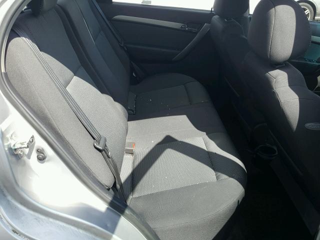 KL1TD56608B095628 - 2008 CHEVROLET AVEO BASE Argent photo 6