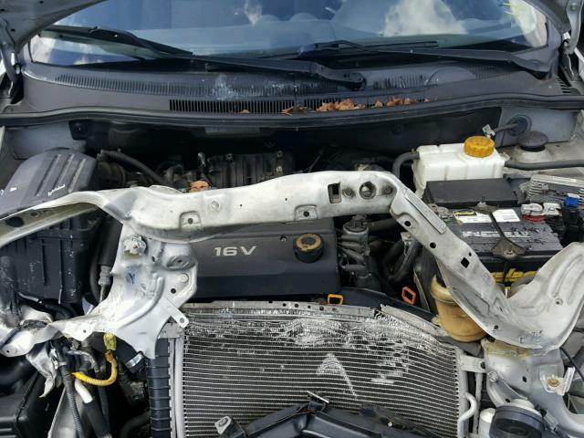 KL1TD56608B095628 - 2008 CHEVROLET AVEO BASE Argent photo 7