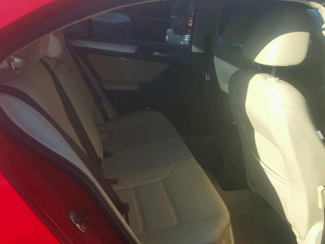 3VWDX7AJ3DM360229 - 2013 VOLKSWAGEN JETTA SE 红色 照片 6