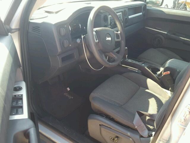 1J8HH48K68C143451 - 2008 JEEP COMMANDER 银色 照片 9