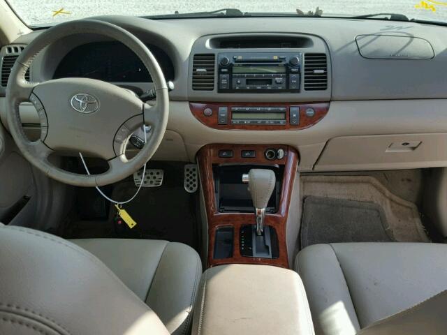 4T1BF30K26U622381 - 2006 TOYOTA CAMRY LE ოქროსფერი ფოტო 9