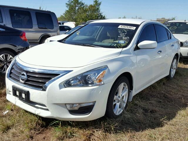 1N4AL3AP4EC402835 - 2014 NISSAN ALTIMA WHITE photo 2