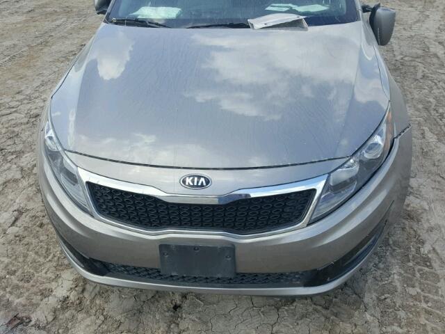 5XXGM4A78DG236907 - 2013 KIA OPTIMA BROWN photo 7