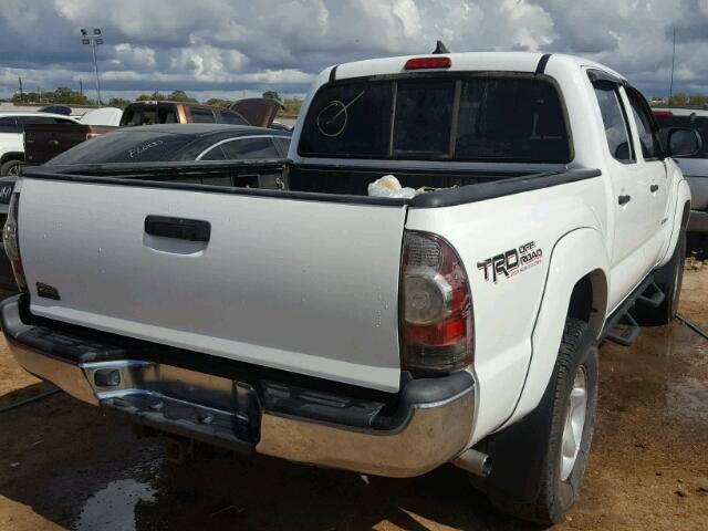 5TFJU4GN7CX017939 - 2012 TOYOTA TACOMA DOU WHITE photo 4